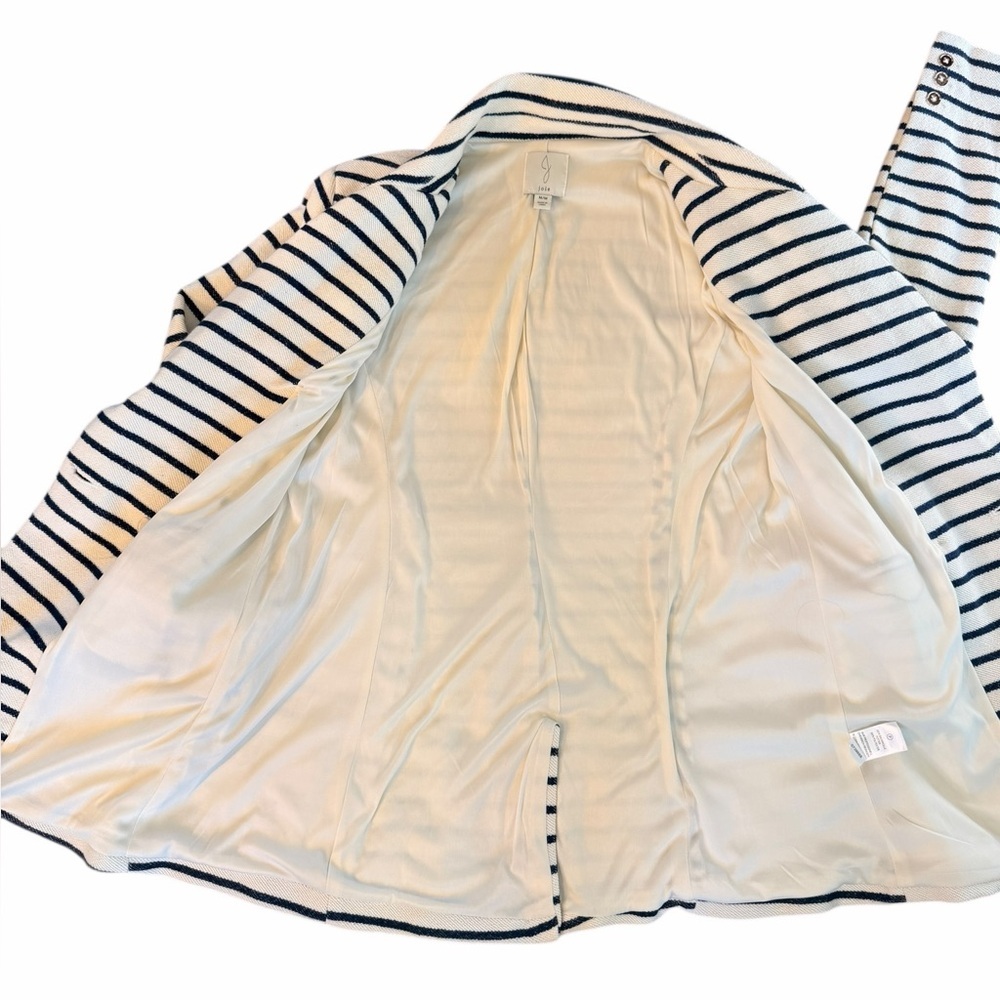 Joie Striped Blazer and White Pants Outfit - Picture 9 of 16